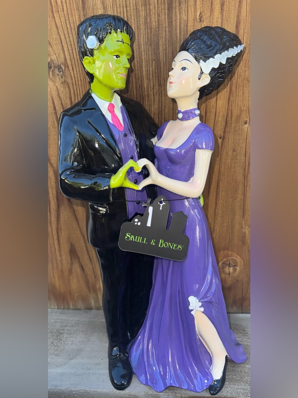 Cute 🥰 Frankenstein & Bride of Frankenstein Dancing Heart Hands Figurine 15"
